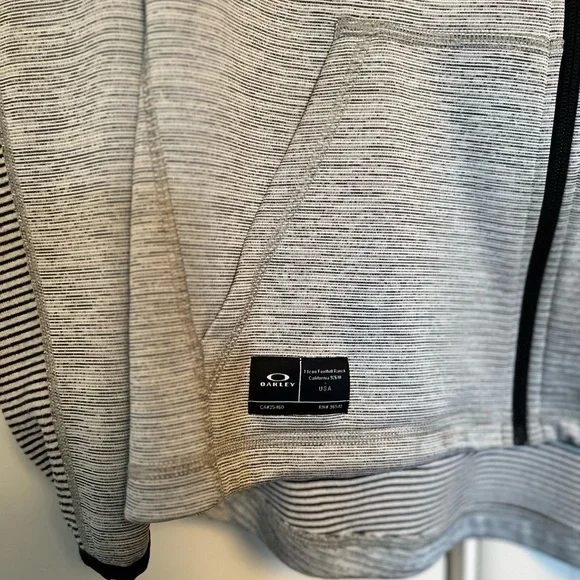 Oakley zip-up hoodie - Picture 2 of 4
